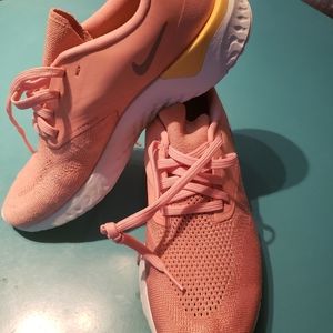 NEW Nike Odyssey React Flyknit Running